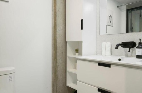 Quartier des Spectacles Apartment | Chic Hideaway - Downtown Hotspot