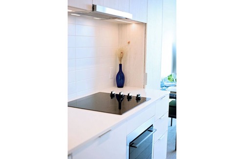 St. Lawrence Condo | Chic New Stylish Condo Near Financial District