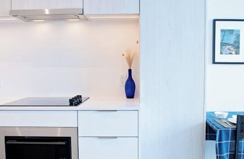 St. Lawrence Condo | Chic New Stylish Condo Near Financial District