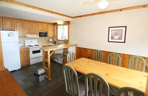 Otonabee-South Monaghan Cottage | Child-Friendly Estate with Play Area, Games Room, and Dedicated Children's Progr