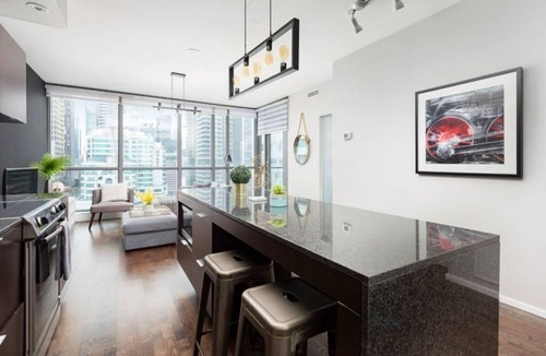 Toronto Entertainment District Condo | City life-Style luxurious Executive Condos Short Stays. G.T.A.nPlease Contact