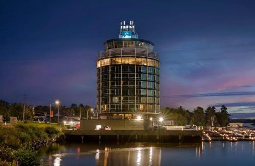 Kenora Hotel | Clarion Lakeside Inn & Conference Centre