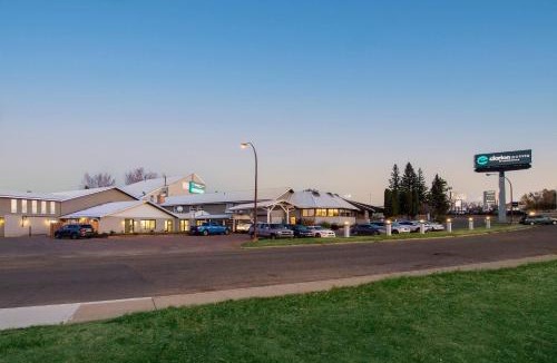 Medicine Hat Hotel | Clarion Pointe