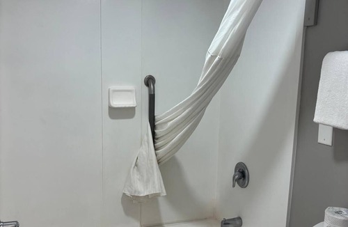 Dublin Hotel | Clarion Pointe