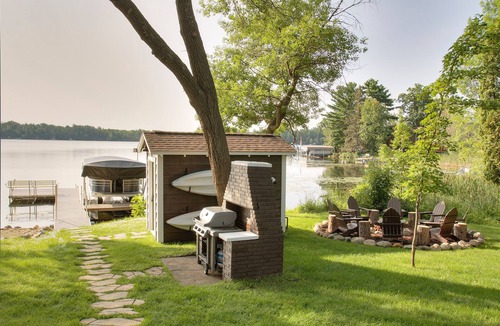 Pillager Cabin | Classic Minnesota Cabin Retreat on Scenic Lake Sylvan! Pontoon Available!