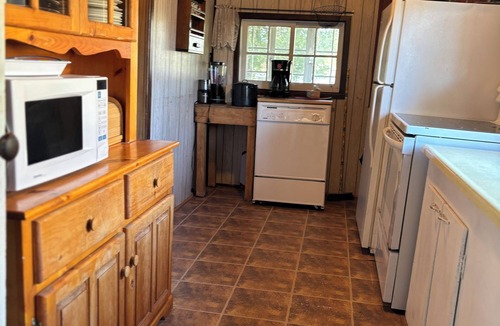 Sauble Beach Cottage | Classic Sauble Cottage- River directly behind, beach right across the street!