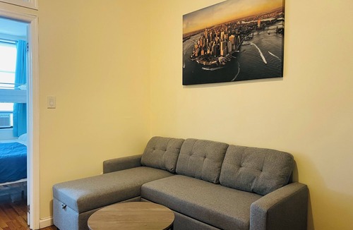 Central Park West Apartment | Classic Upper West Side 1BR Apartment Near Museums