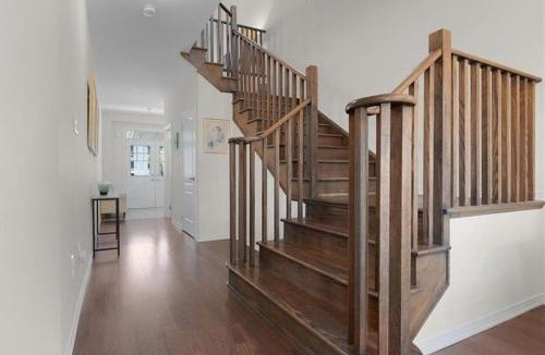 Hagersville House | Classy Home Near Beach & Airport