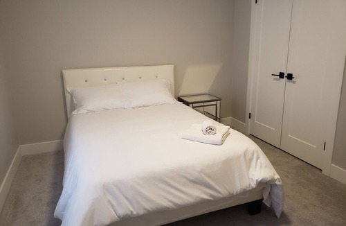 London House | Clean and Comfort Room