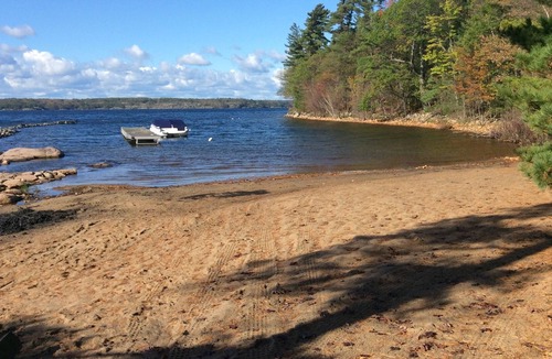 Carling Cabin | Clean water, smooth granite and towering pines!