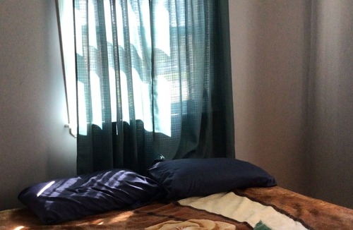 London House | Close to FaFanshawe 3.6 km