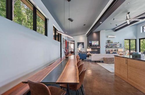 Seneca House | Cloudwalker on Keowee