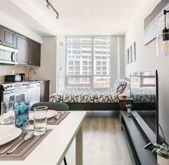 Fort York Apartment | CN Tower Luxe Suites - Prime Downtown Location