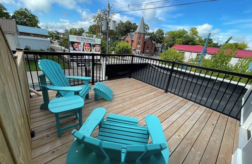 Grand Bend Apartment | Coastal Suites (Room 1) , Grand Bend
