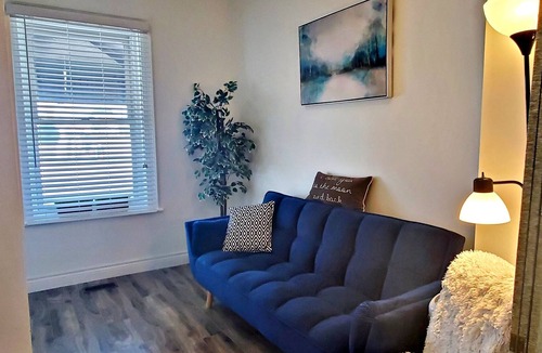 Cobourg House | Cobourg Getaway!