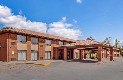 Brantford Hotel | Comfort Inn