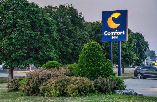 Chatham-Kent Hotel | Comfort Inn