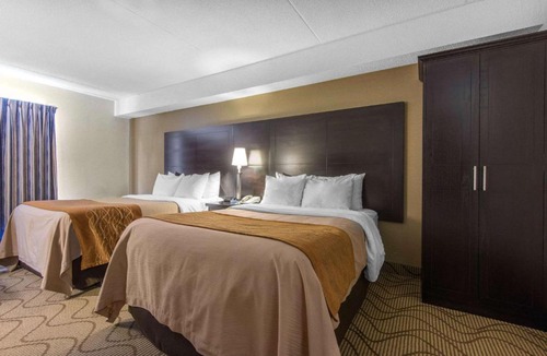 North Bay Hotel | Comfort Inn