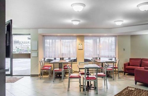 Pembroke Hotel | Comfort Inn