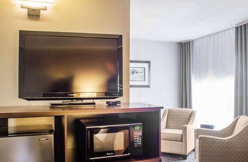 Guelph Hotel | Comfort Inn Guelph