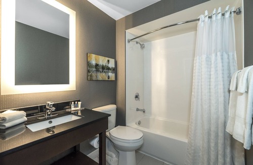 York Regional Municipality Hotel | Comfort Inn Newmarket
