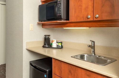 Ottawa Division Hotel | Comfort Inn Ottawa West Kanata