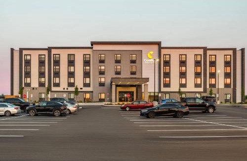 Bradford West Gwillimbury Hotel | Comfort Inn & Suites