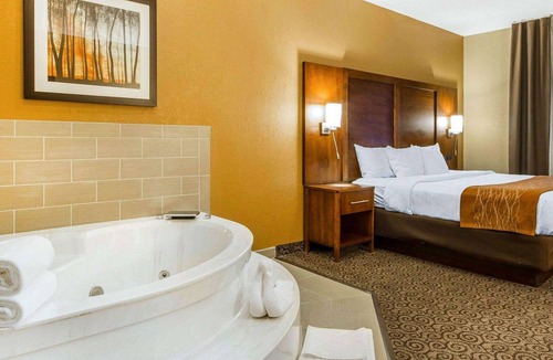 Ramsey Hotel | Comfort Suites
