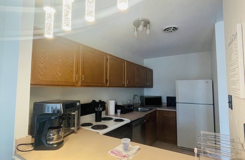 Elkins Park Apartment | Comfortable 2BR/2BA | Great Monthly Rates