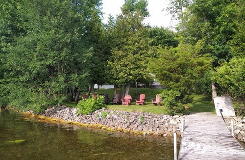 Rideau Lakes Cottage | Comfortable family cottage on Big Rideau Lake