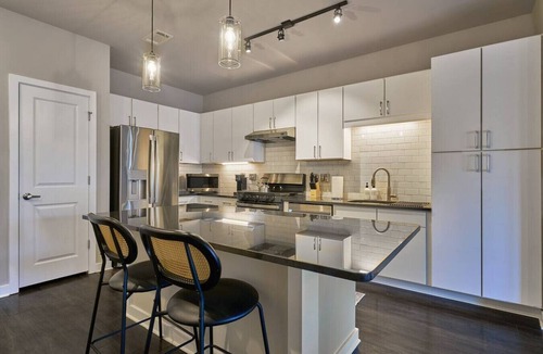Clayton Apartment | Comfy 2BD Abode Mins from DT Clayton | Pool | Gym