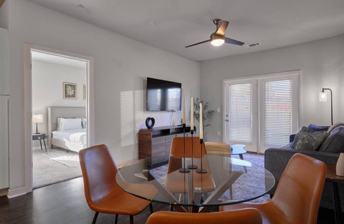 Clayton Apartment | Comfy 2BD Abode Mins from DT Clayton Pool Gym