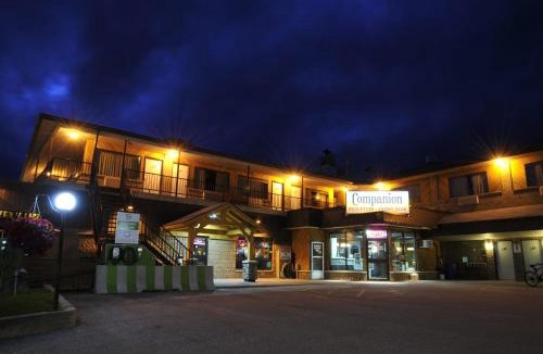 Hearst Hotel | Companion Hotel Motel