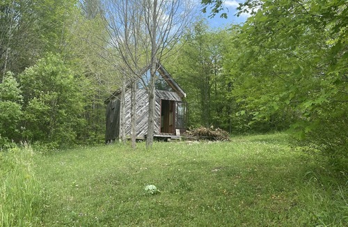 Madoc House | Complete privacy, large house - hot tub, sauna, 14 acres property, pet friendly