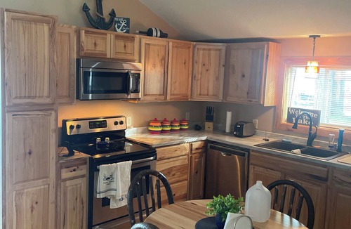 Aitkin House | Completely Renovated 2 bedroom1bath with loftnFarm Island Lake