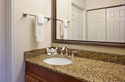 West Bloomington Condo | Condo ∙ 1 bedroom ∙ 6 guests