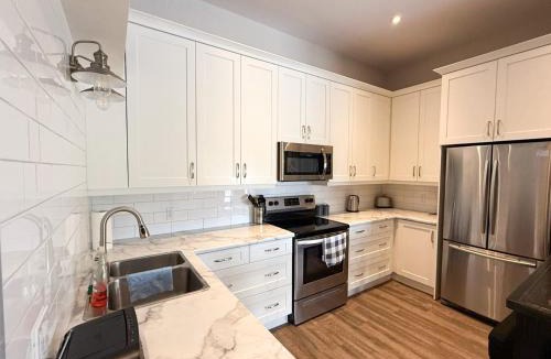 Niagara-on-the-Lake Apartment | Contemporary West Loft in Historic Niagara