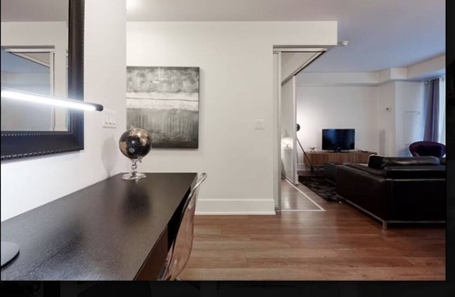 Central Waterfront Apartment | Contemporary Toronto 1BR with Balcony and Sofa Bed