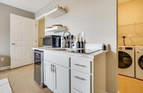 Blaine Apartment | Convenient Studio Stay Easy Access to Twin Cities