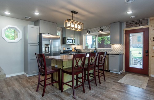 Isle Cabin | Conveniently located New Cabin at Lake Mille Lacs