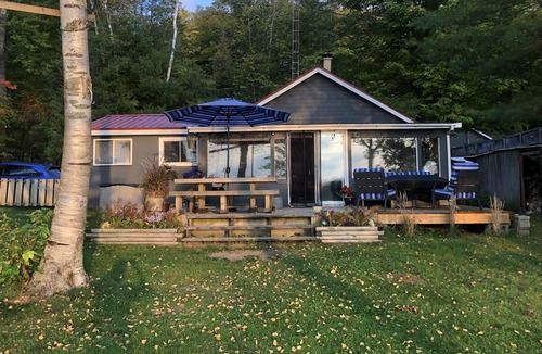 Havelock-Belmont-Methuen Cottage | Cordova Sands - On Cordova Lake, Havelock Ontario