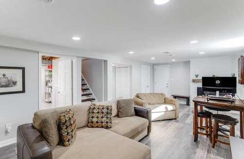 St. Louis Park House | Corporate rental single family home furnished