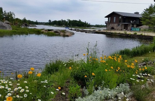 Carling Cabin | Cottage #3- 2 Bedroom Cottage at Katawoda Cottages