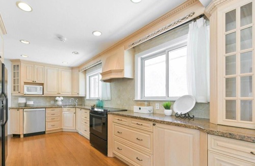 Richmond Hill Cottage | COTTAGE HOME WITH POOL IN RICHMOND HILL