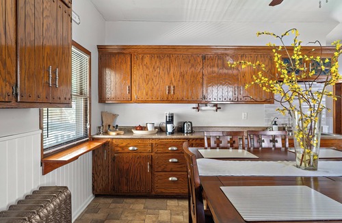 West Seventh House | Cottage in the City - Historic Charm, Modern Touch