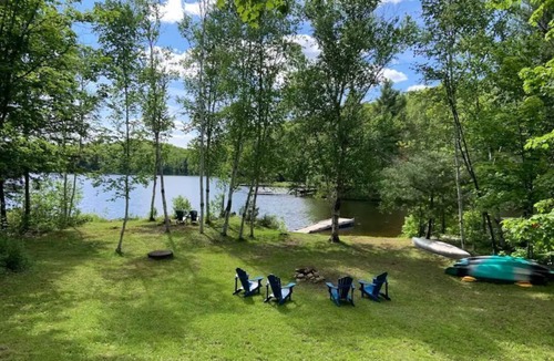 Algonquin Highlands Cottage | Cottage / Lake House in Dorset| Raven Shores
