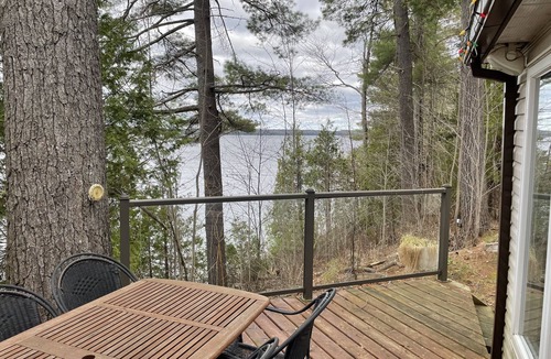 Addington Highlands Cottage | Cottage on Lake Mazinaw