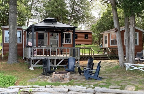Stone Mills Cottage | Cottage on Varty Lake - 25min from Kingston !