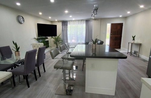 North York House | Cottage Vibes in the City