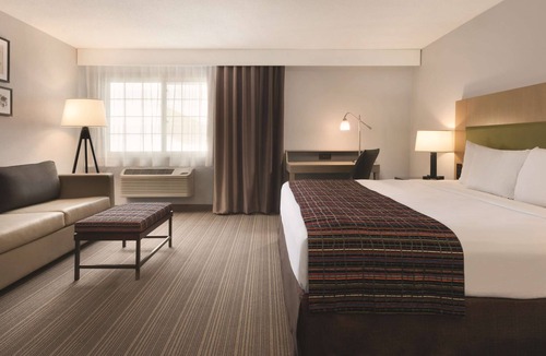 Grand Rapids Hotel | Country Inn & Suites by Radisson, Grand Rapids, MN